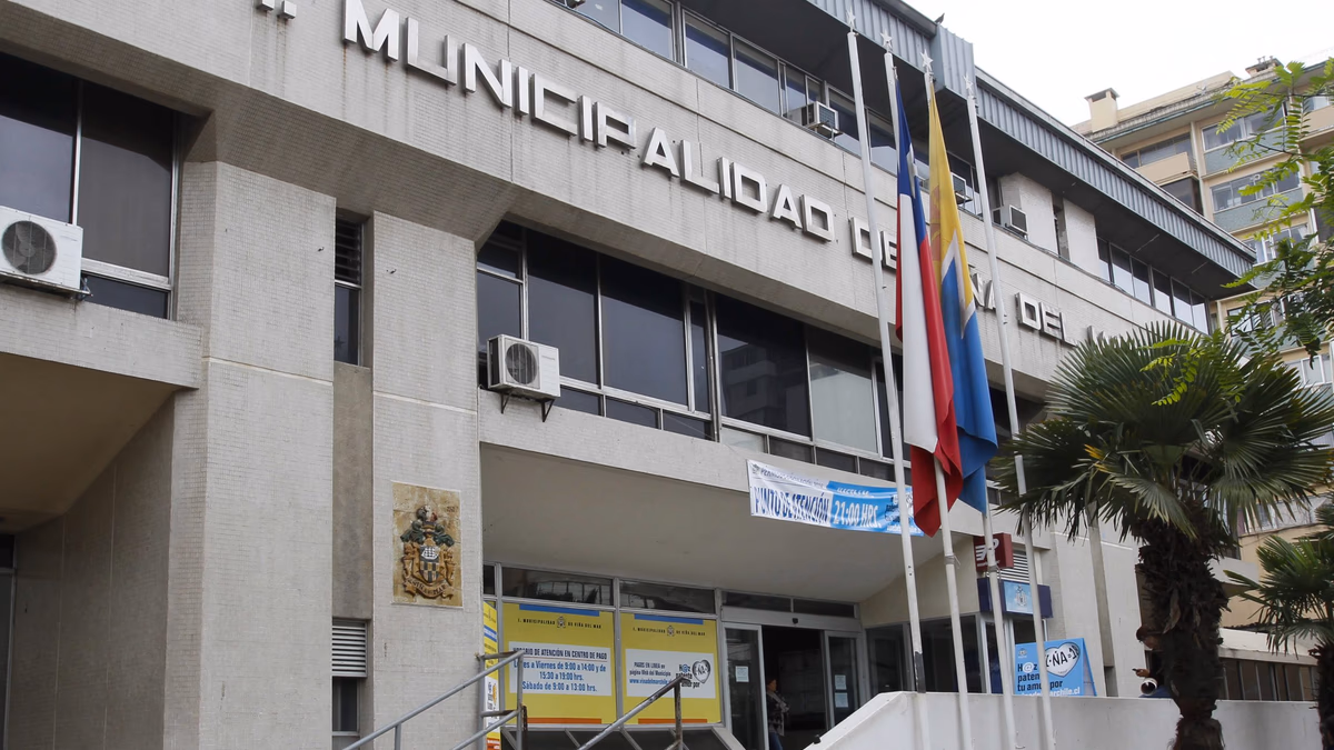 ¿Buscas trabajo? Municipalidad de Viña del Mar publica más de 60 empleos con sueldos de hasta $910 mil