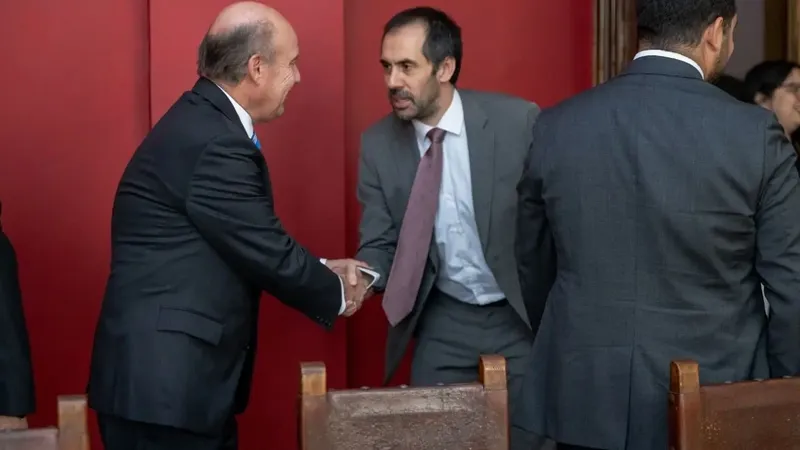 Caja fiscal: de US$40 millones a US$1.406 millones, la cifra que abrió el primer choque entre Quiroz y Grau