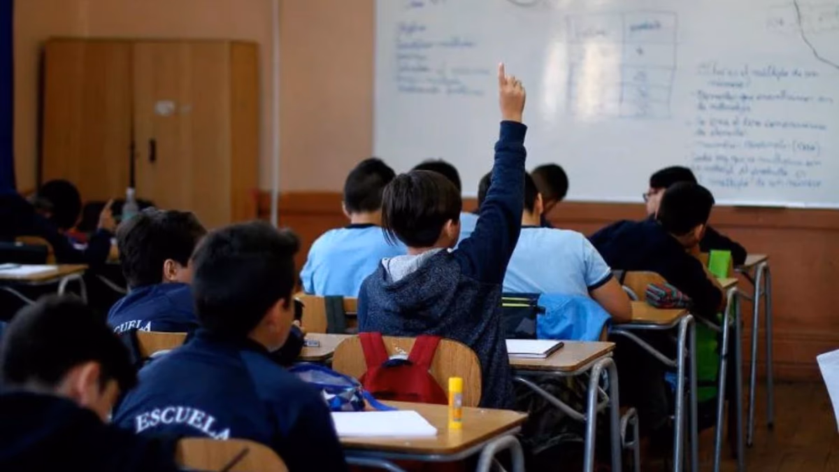 Calendario Escolar 2025: Fechas Clave para Docentes y Estudiantes, Vacaciones y Cierres de Semestre Detallados