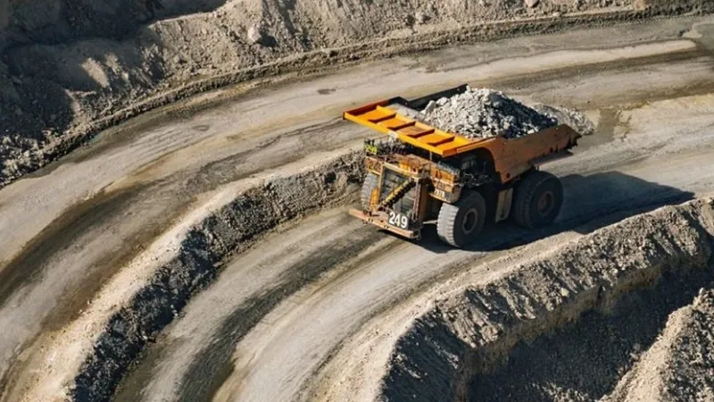 CEO de minería en Chile ganan hasta $31 millones líquidos al mes