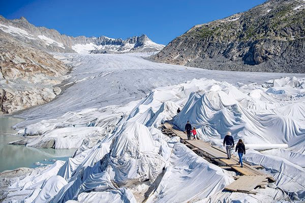 Chile buscará gradualidad en veto a proyectos cerca de glaciares para limitar el impacto en las mineras