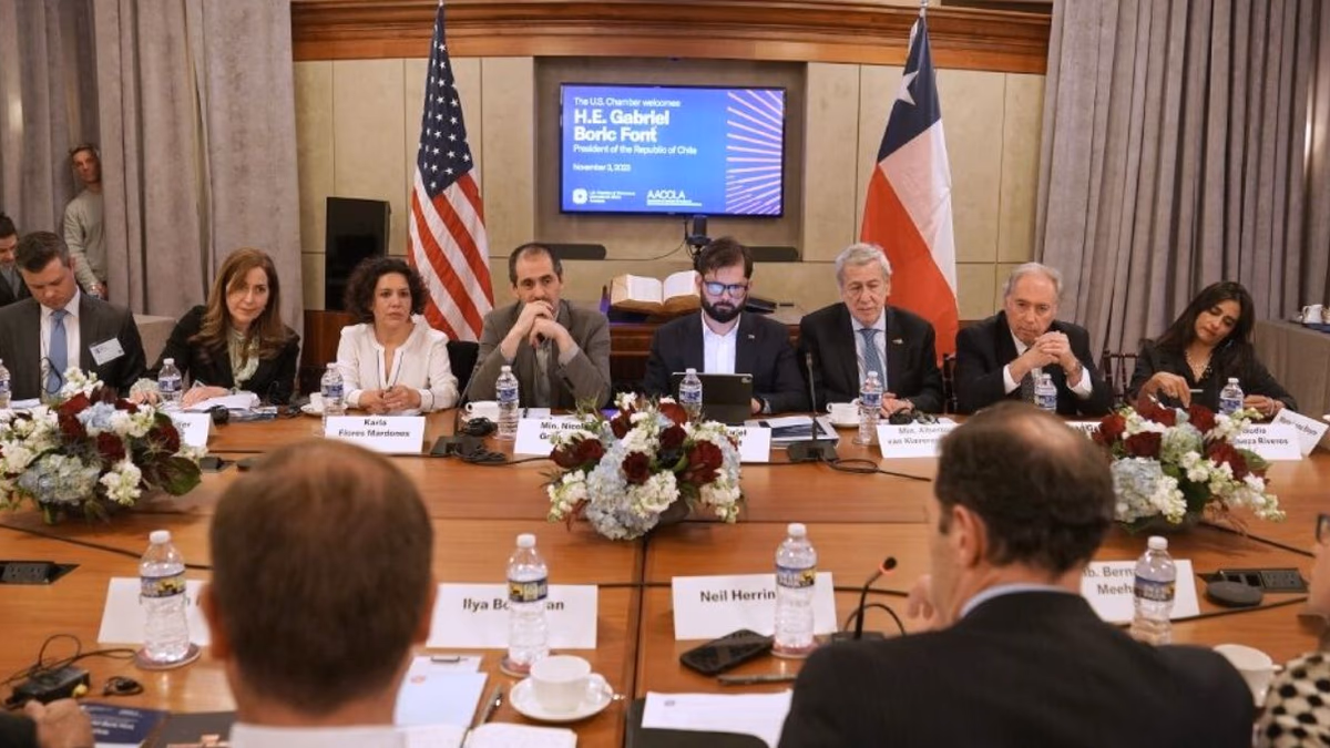 Chile Intensifica Relaciones Bilaterales con Gigantes de la Industria en Washington D.C.