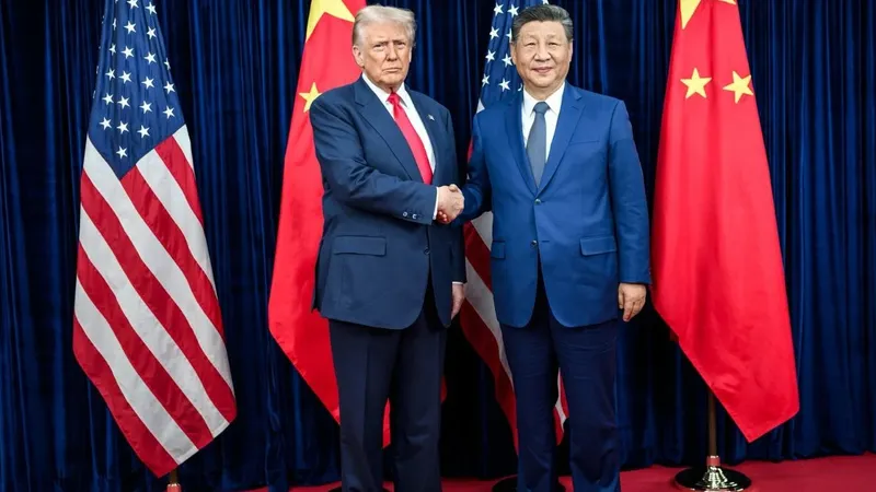 China inicia flexibilización parcial de reglas de exportación de tierras raras, pero no cumple expectativas de Washington