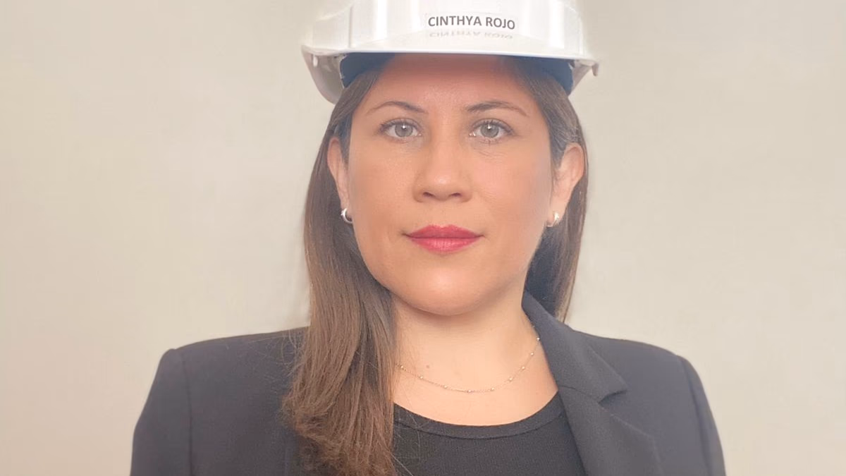 Cinthya Rojo Montaner, subgerenta Asociación Gremial de Industriales Químicos de Chile (ASIQUIM)“Jamás ha sido una dificultad desarrollarme en un mundo laboral masculino”