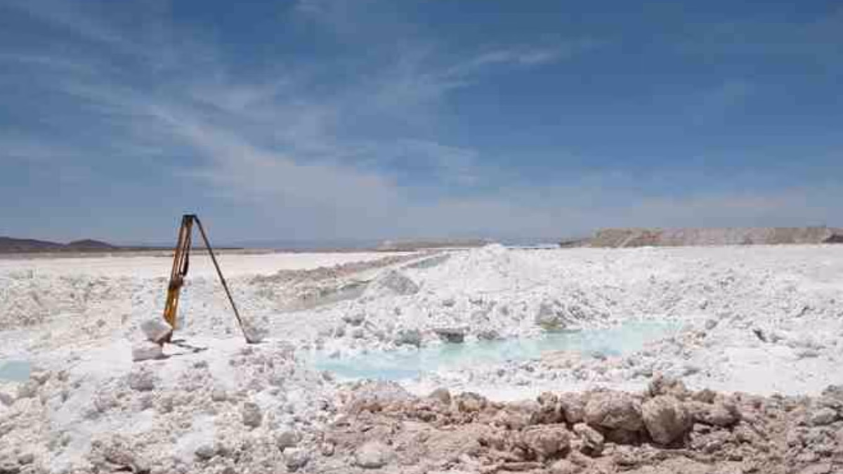 CleanTech Lithium y Wealth Minerals buscan alternativas tras rechazo de CEOL