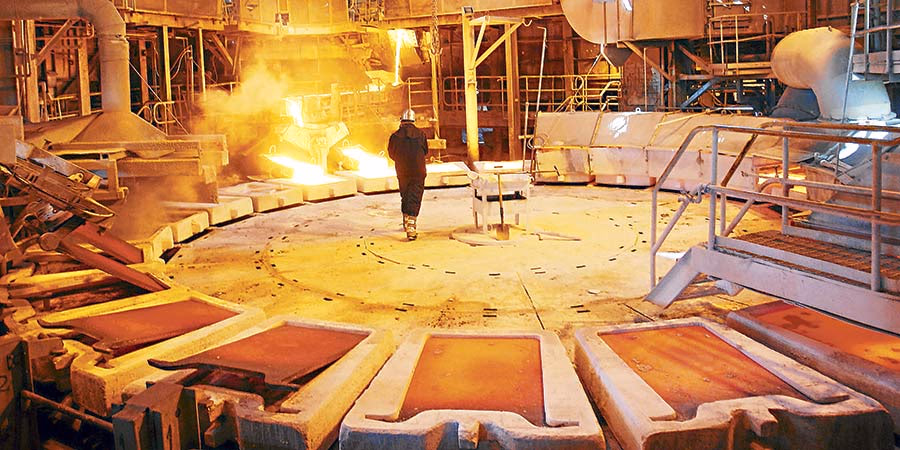 Cobre registra su peor baja diaria en casi un año y cae de los US$4 la libra