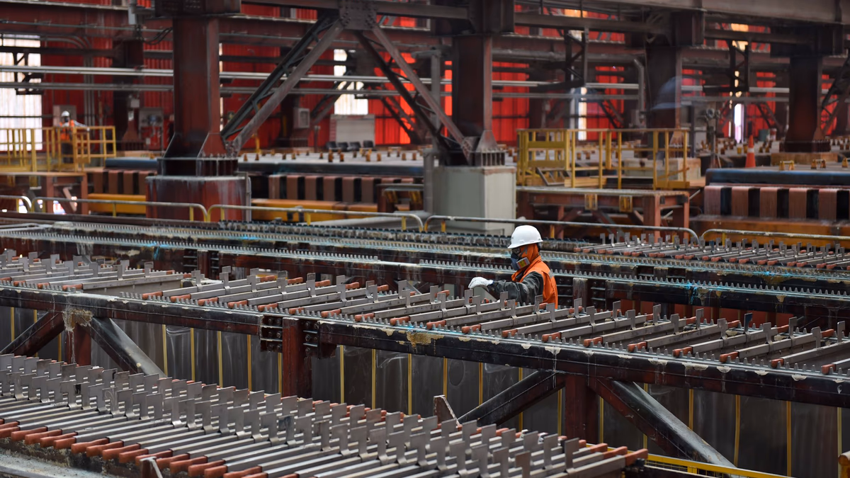 Cobre toca máximo 8 semanas por expectativas demanda China