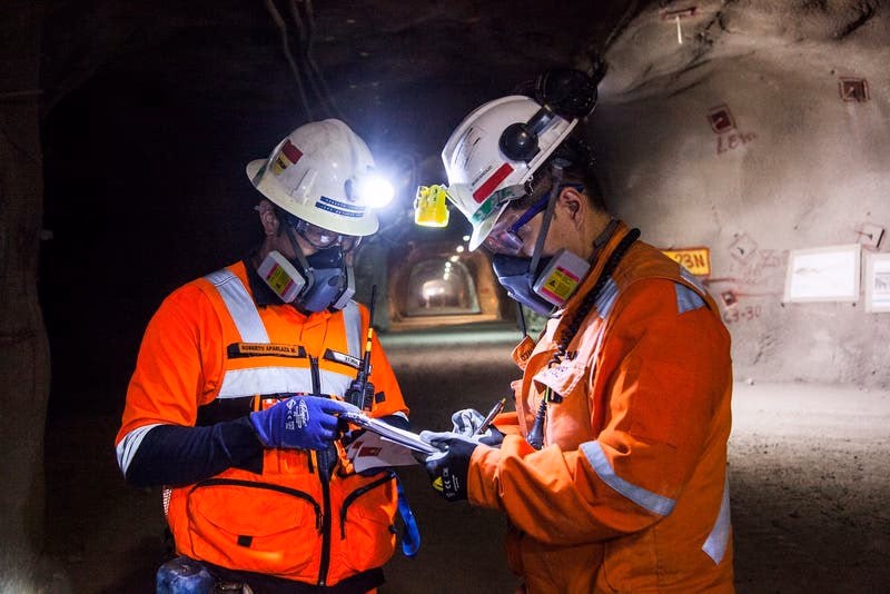 Codelco emitirá bonos a 30 años para financiar la recompra de deuda