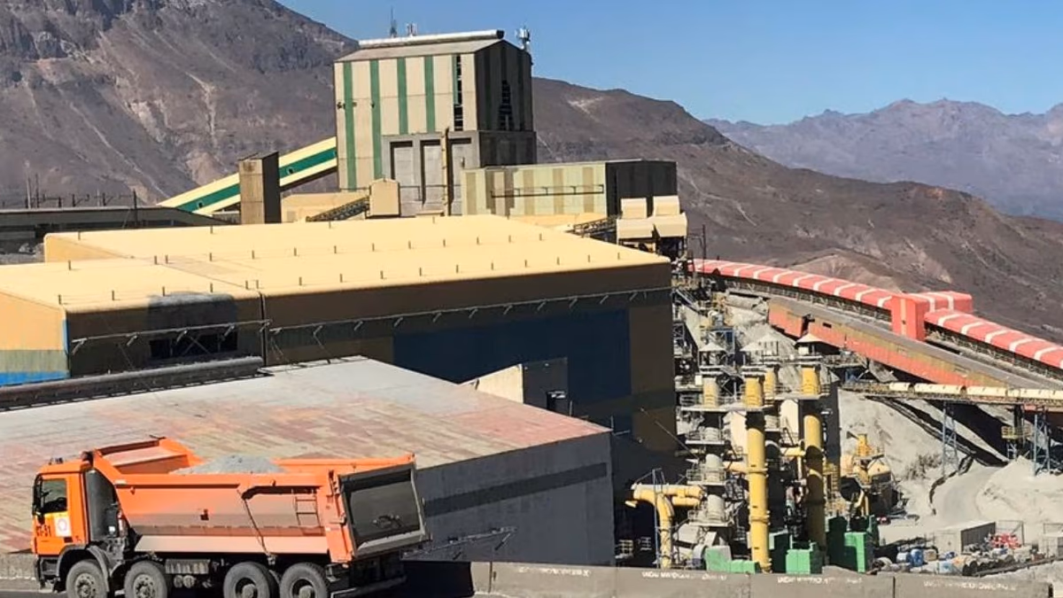Codelco ofrece a compradores chinos prima de cobre de US$89 la tonelada para 2024
