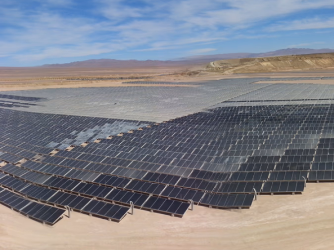 Codelco renueva contrato de energía limpia con la planta termosolar Pampa Elvira