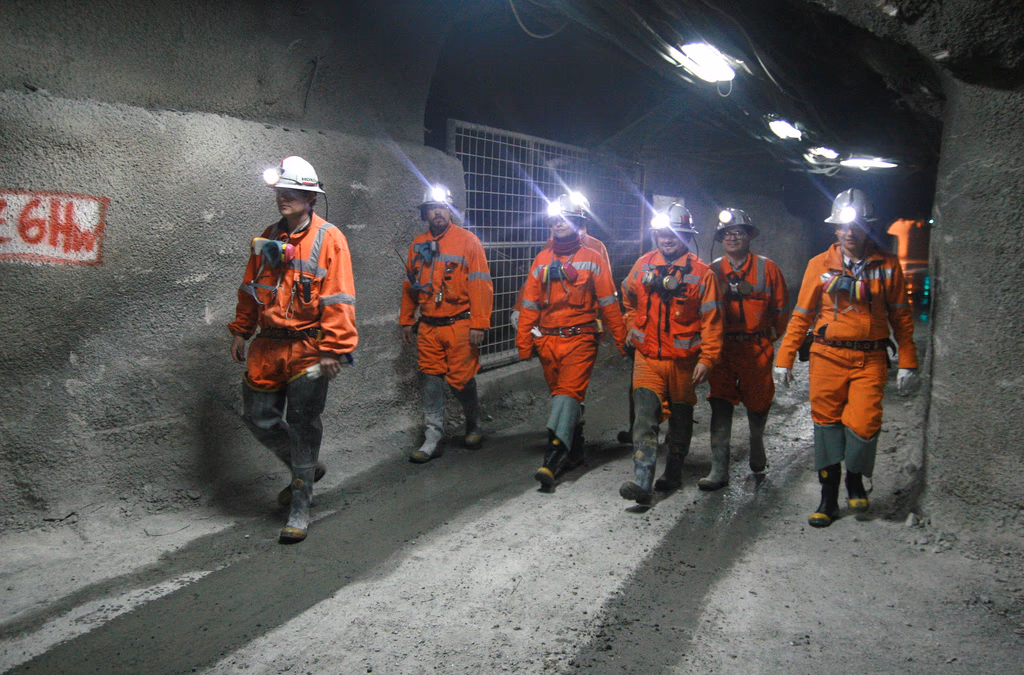 CODELCO: Todos los trabajadores contratistas y subcontratistas incluidos en el Acuerdo Marco vigente serán beneficiados