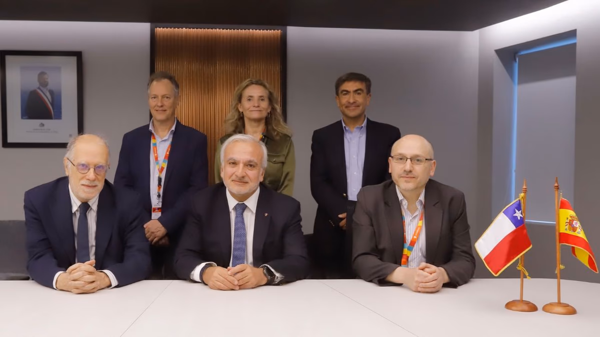 Codelco y CSIC Firman Acuerdo Innovador para Avanzar en Sustentabilidad y Gestión Hídrica en la Minería del Cobre