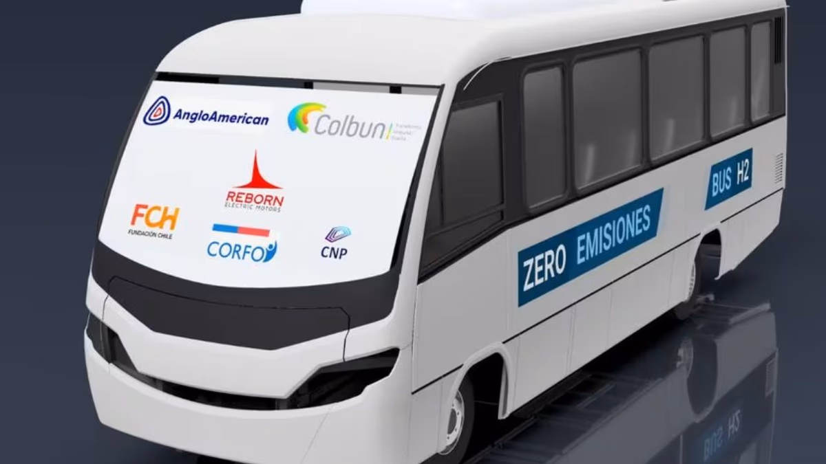 Colbún, Anglo American y Corfo lanzan inédito proyecto para desarrollar el primer bus a hidrógeno verde hecho en Chile