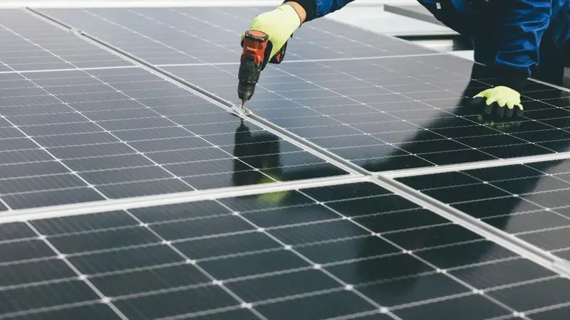 Cómo funcionan los innovadores paneles solares con nanotubos de carbono que permiten más energía limpia y sustentable