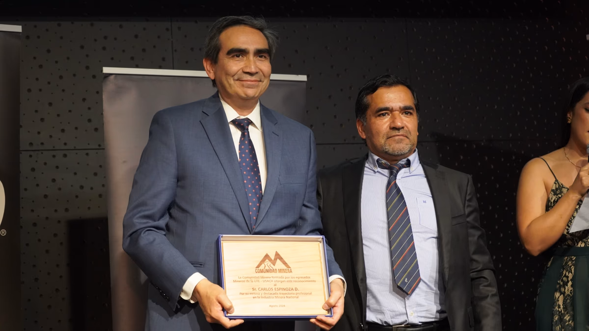 Comunidad Minera entrega reconocimiento a destacados profesionales de la industria nacional