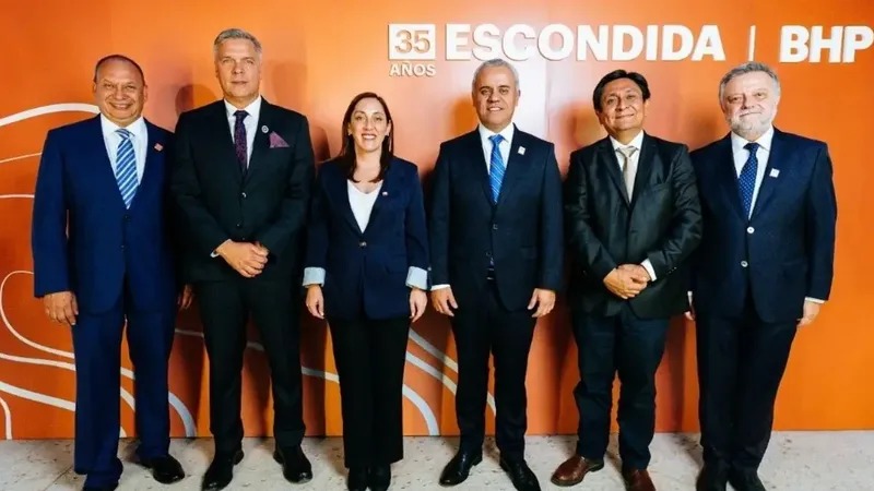 Con principales gremios y autoridades Escondida | BHP celebró 35años desde el inicio de operaciones
