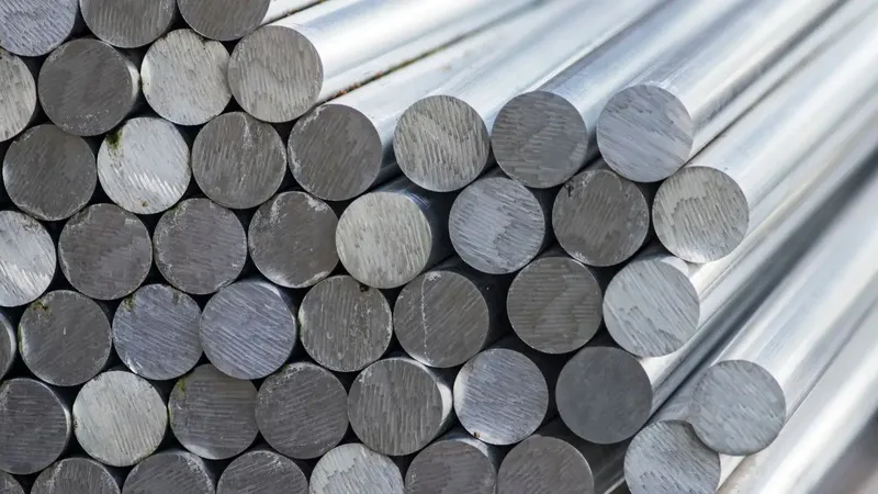 Crisis en Medio Oriente dispara precios globales y afecta suministro de aluminio