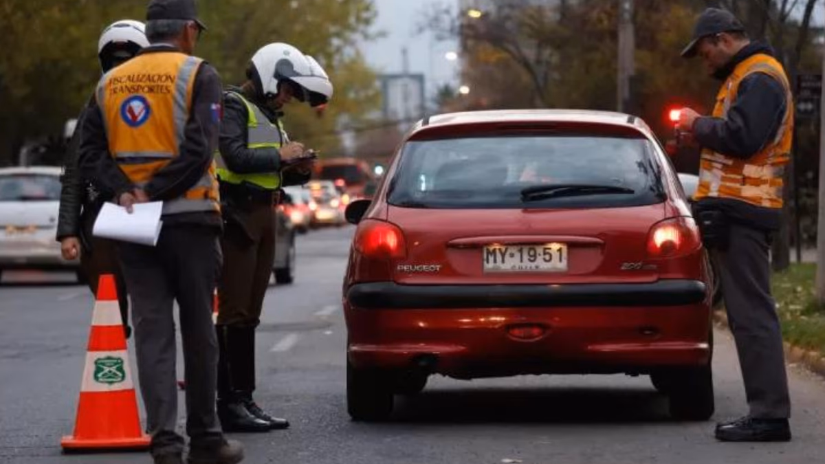 ¿Cuáles son los autos que no pueden circular este viernes 7 de Julio por restricción vehicular en santiago?