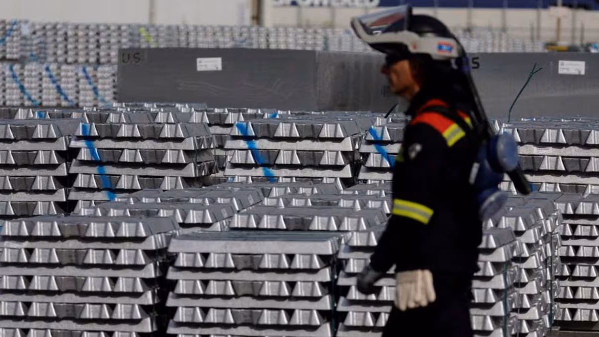 Desafiante panorama para los metales base en 2024: Demanda débil y pronósticos moderados