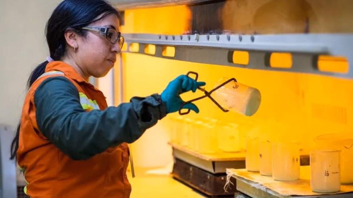 Desarrollo de talento minero en Chile: alianzas estratégicas y desafíos futuros.