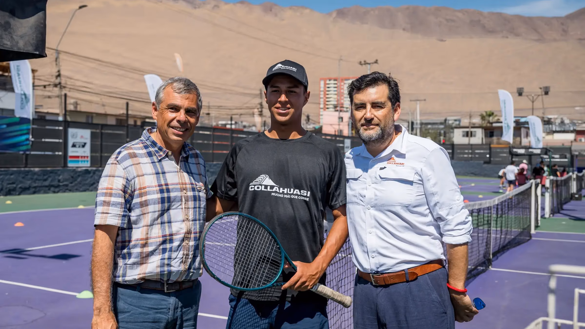 Destacado tenista iquiqueño inspira a las nuevas generaciones en clínica deportiva