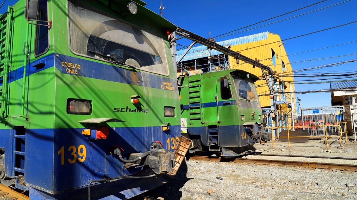 División El Teniente optimiza capacidad de carga de carros de ferrocarril con innovadora película antiadherente