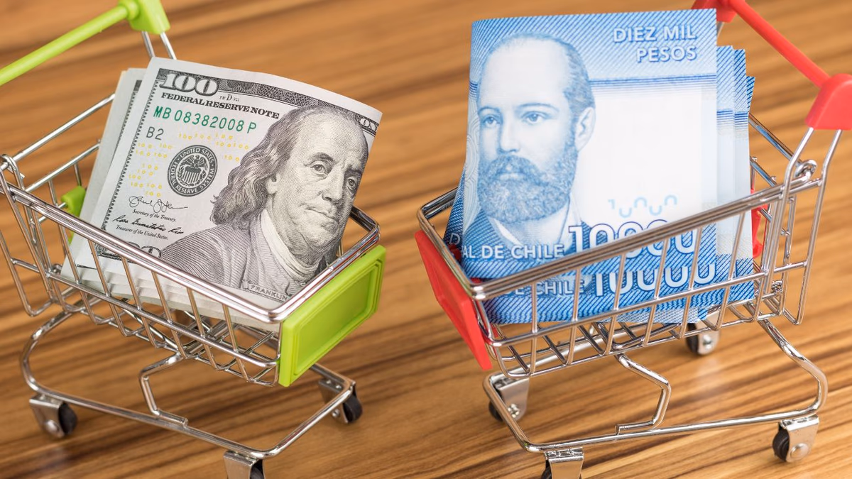 Dólar al alza en Chile por incertidumbre en EE. UU. tras feriado