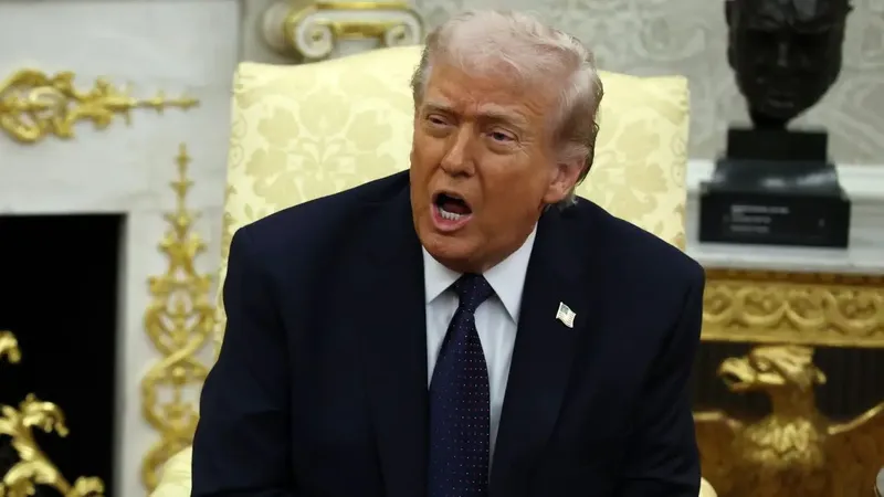 Donald Trump critica a España y amenaza con cortar relaciones comerciales