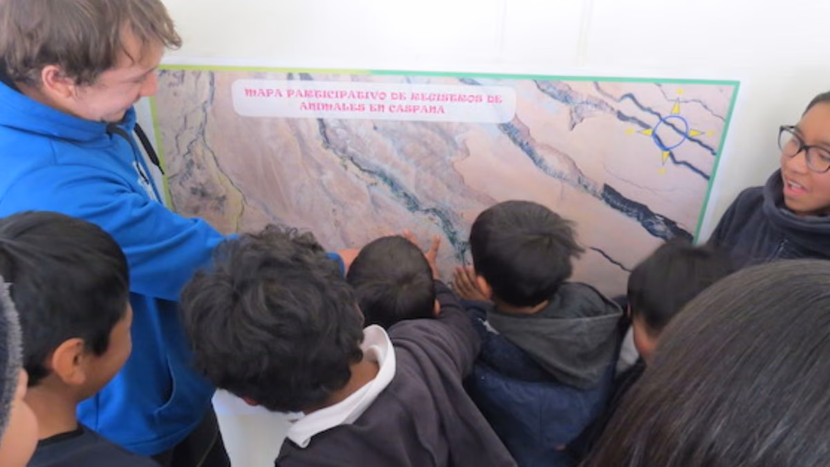 El Abra promueve conciencia ambiental entre estudiantes de Caspana con estudio sobre el puma