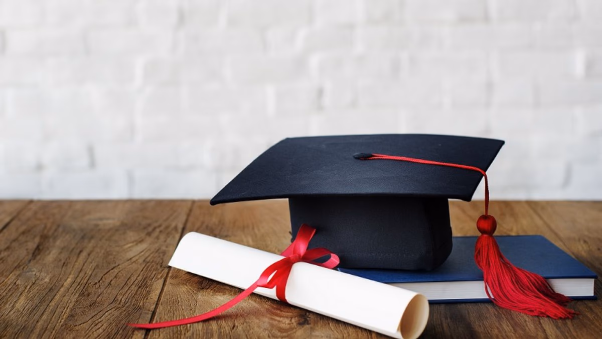 El Bono de Graduación de Cuarto Medio premia a estudiantes con $69.902