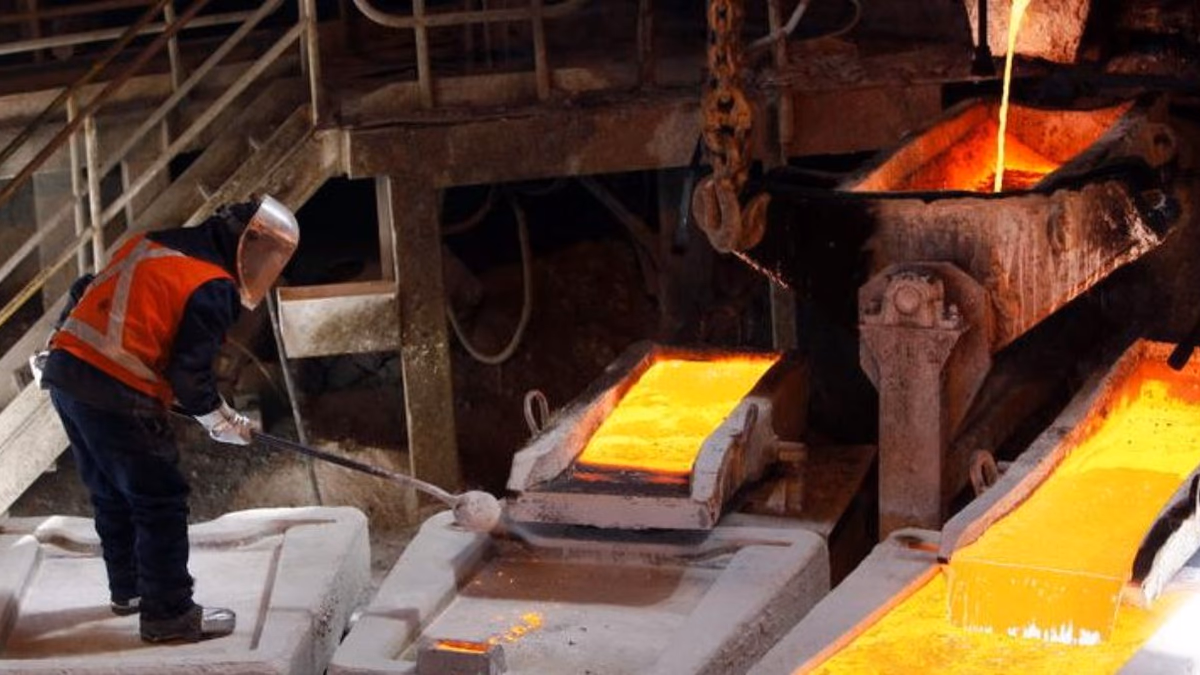 «El cobre alcanza su nivel más alto en 14 meses por recortes en la producción china»