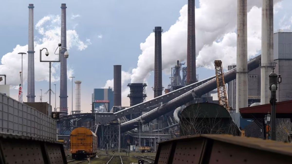 El impacto oculto de las grandes industrias: ¿Cómo afectan las emisiones al esperanza de vida?