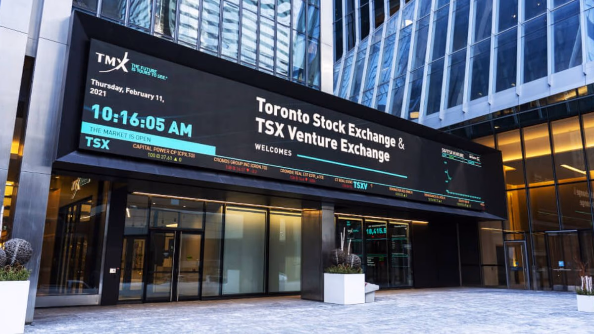 El mercado de Toronto cae a su punto más bajo en un año debido al aumento en los rendimientos de los bonos