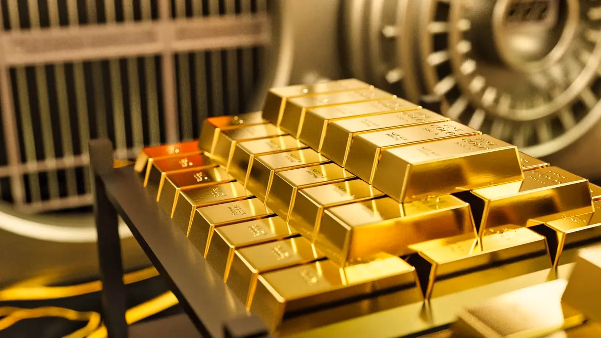 El oro y la plata caen bruscamente tras récords históricos en medio de una creciente volatilidad antes fin de año