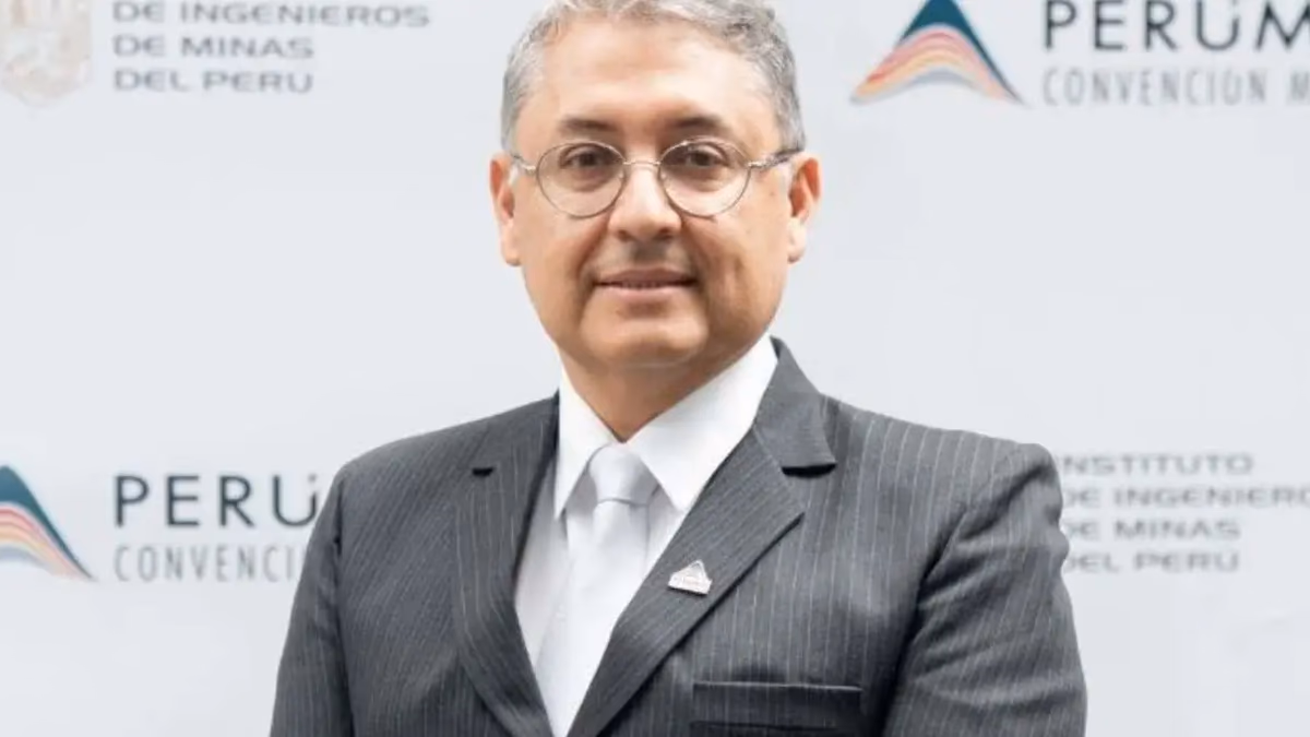 El Perú tiene que dejar de ser exportador de concentrados: José Estela en PERUMIN 37