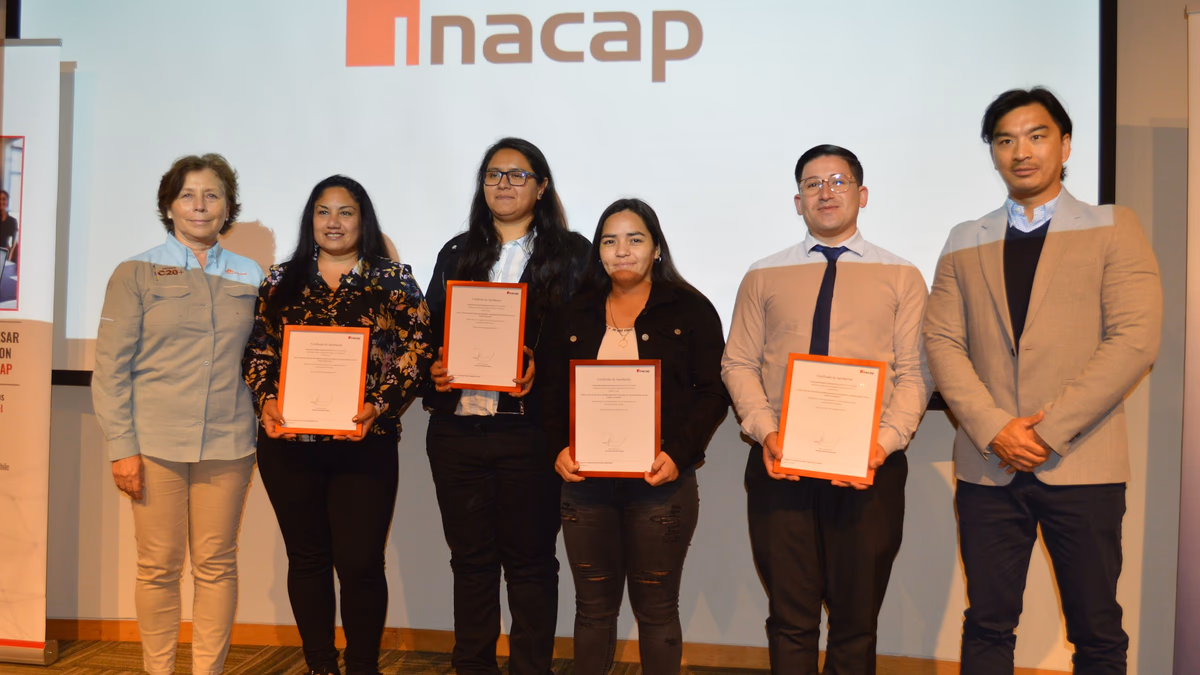 El Proyecto Collahuasi C20+ capacitó a vecinos de Iquique, Alto Hospicio y Pozo Almonte