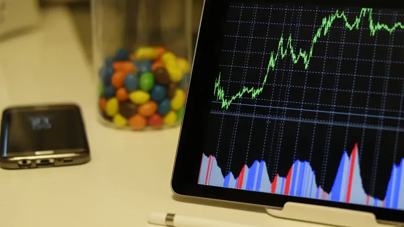 Empresa china de chips para la IA que compite con Nvidia se dispara y acumula alza de 650% en la bolsa