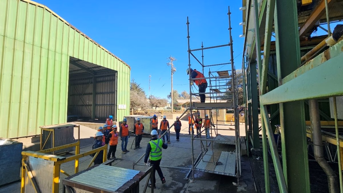 Enami busca ingeniería básica para reemplazar estanques en Planta Vallenar
