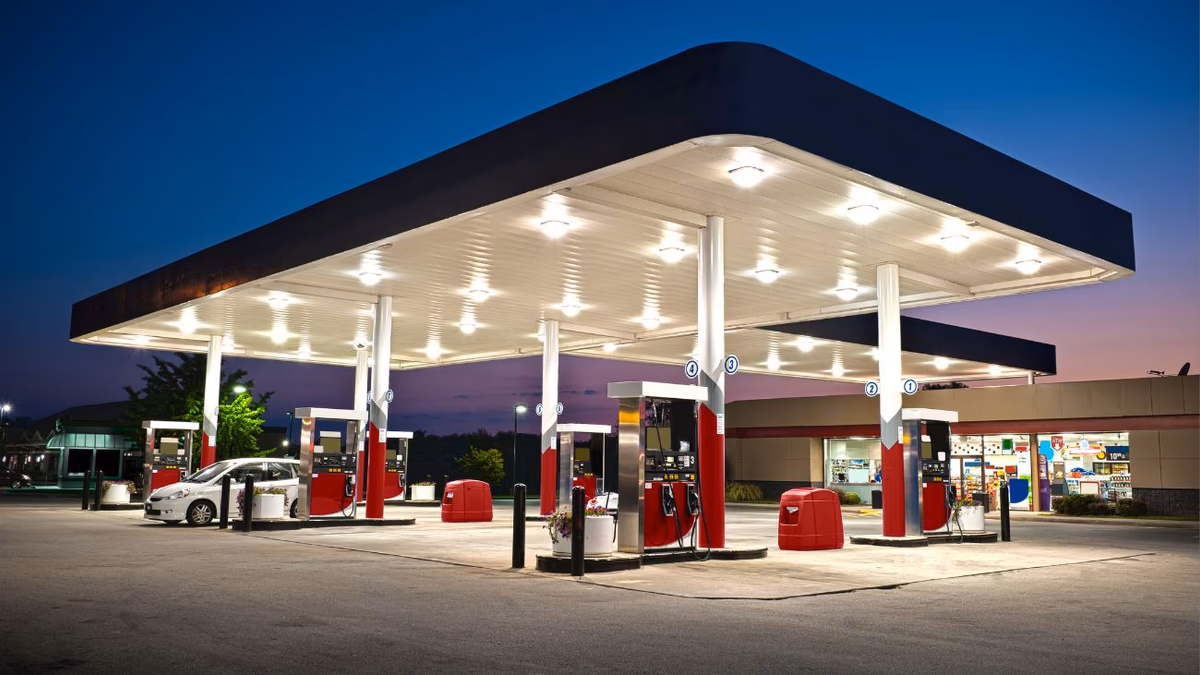 ENAP anuncia ajustes en precios de combustibles desde el 8 de mayo de 2025: Detalles sobre las nuevas tarifas de bencina, diésel y GLP