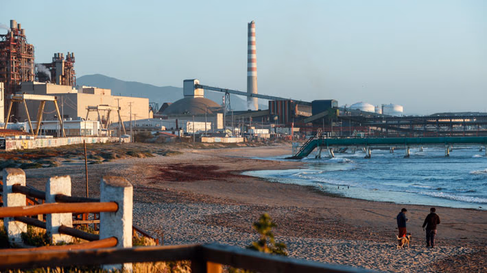 ENAP niega responsabilidad en episodios de contaminación en Quintero: «No está vinculado a nuestras operaciones»