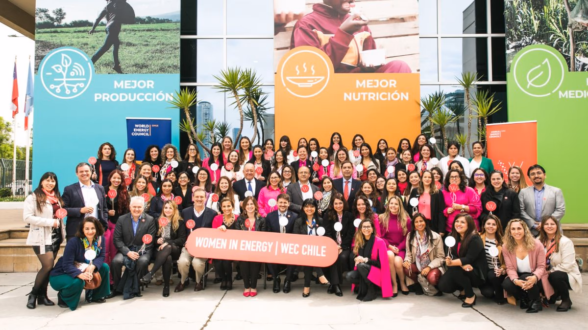 Encuentro histórico de las 5 Generaciones de Women in Energy WEC Chile destaca urgencia de generar un sector energético más diverso e inclusivo