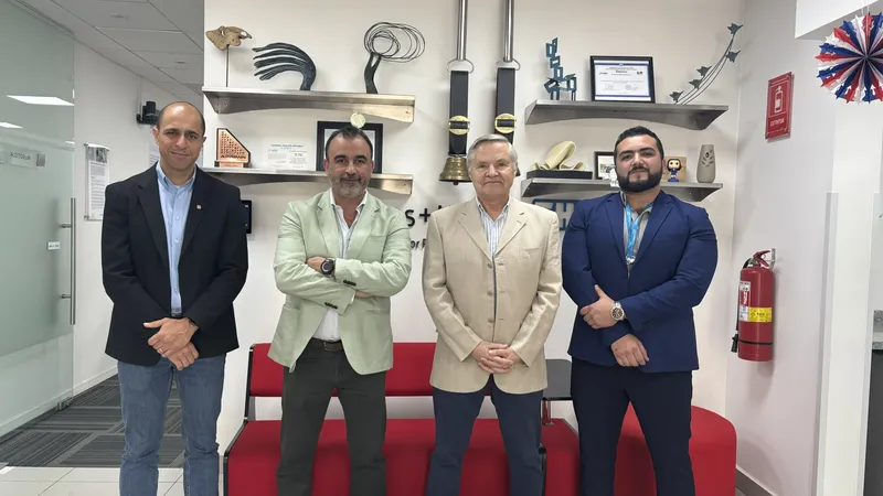 Endress+Hauser Chile y Ambiente y Tecnología sellan alianza estratégica para fortalecer soluciones medioambientales