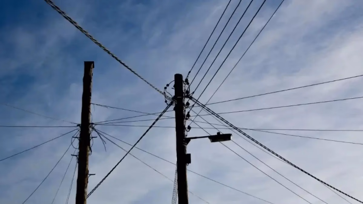 Enel anuncia corte de luz en ocho comunas de Santiago este martes 30 de septiembre