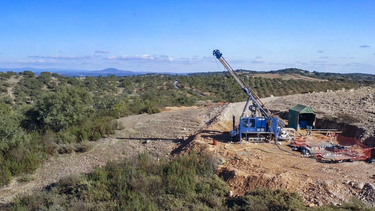 España: Emerita Resources intercepta 16.9 metros de cobre en el depósito El Cura