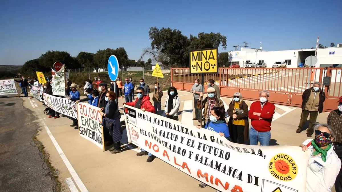 España: Rechazo a la aprobación final del proyecto minero en Retortillo: Impacto económico y preocupaciones ambientales.