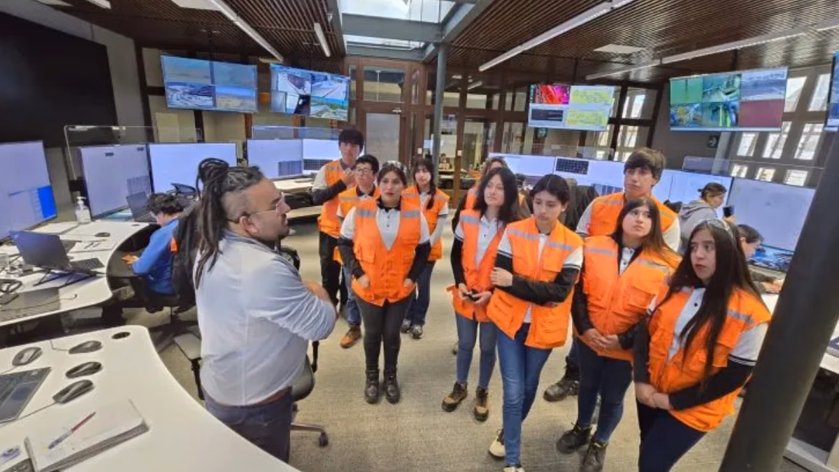 Estudiantes de Chañaral vivieron experiencia minera inolvidable en Codelco Salvador.