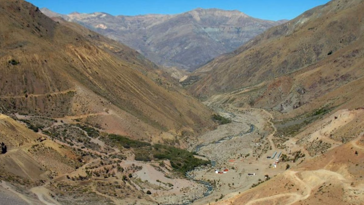 Estudio magnético revela objetivos geológicos clave en Proyecto Vizcachitas