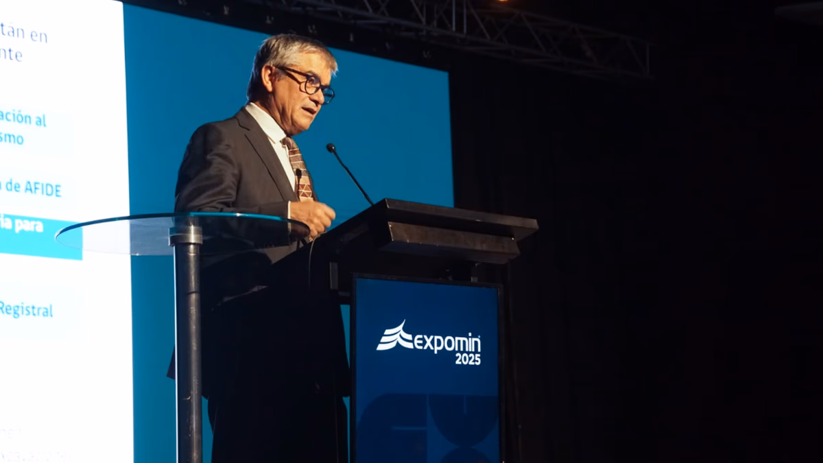 Expomin 2025: Ministro Mario Marcel destaca “resiliencia del cobre chileno” y rol estratégico del Estado en la minería nacional