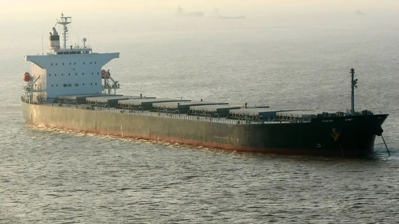 Exportaciones de petróleo ruso caen drásticamente tras nuevas sanciones estadounidenses