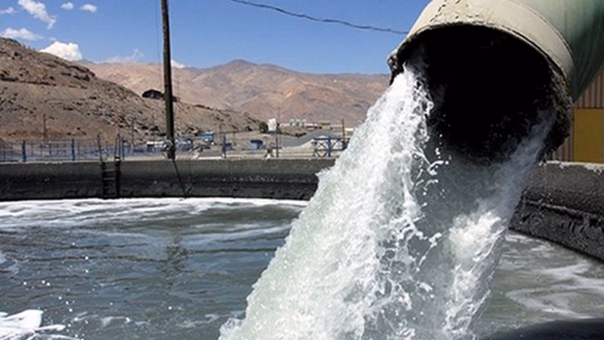 Faenas de Codelco consumen 5.704 litros de agua por segundo: desaladora solo partirá cubriendo el 14% del total